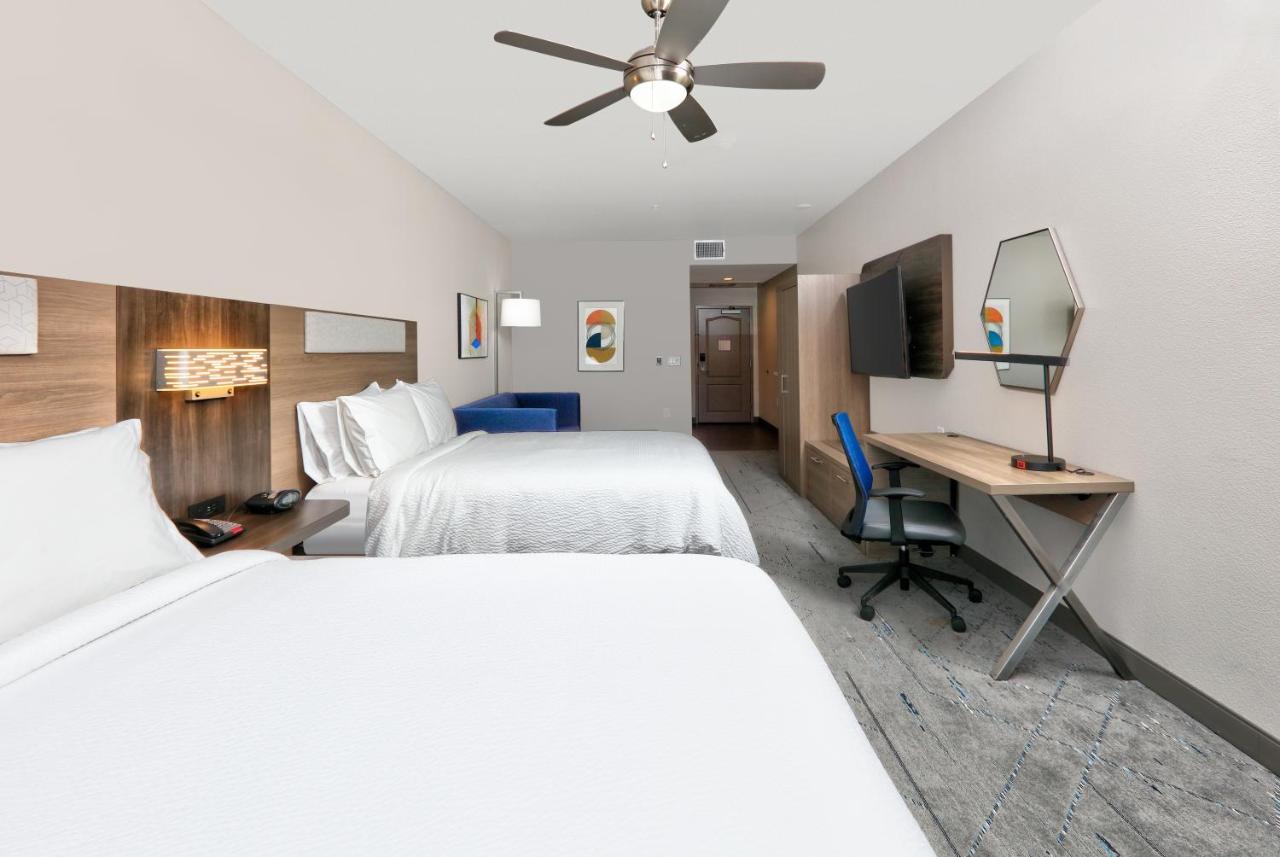 Holiday Inn Express & Suites North Dallas At Preston By Ihg Eksteriør billede
