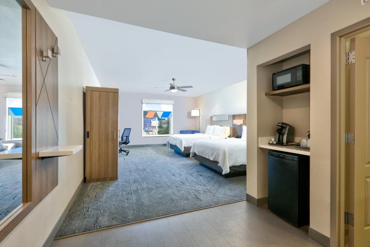 Holiday Inn Express & Suites North Dallas At Preston By Ihg Eksteriør billede