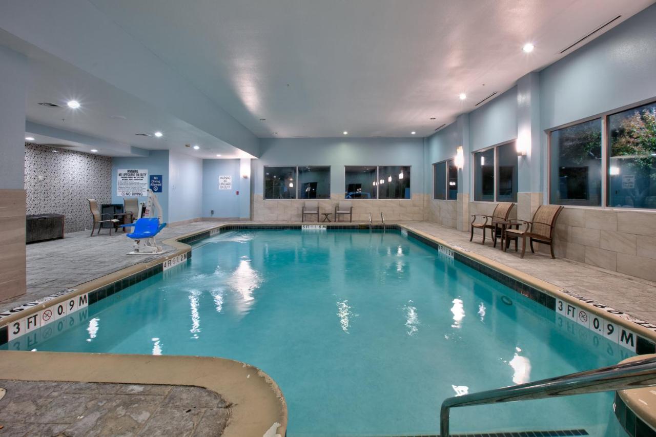 Holiday Inn Express & Suites North Dallas At Preston By Ihg Eksteriør billede