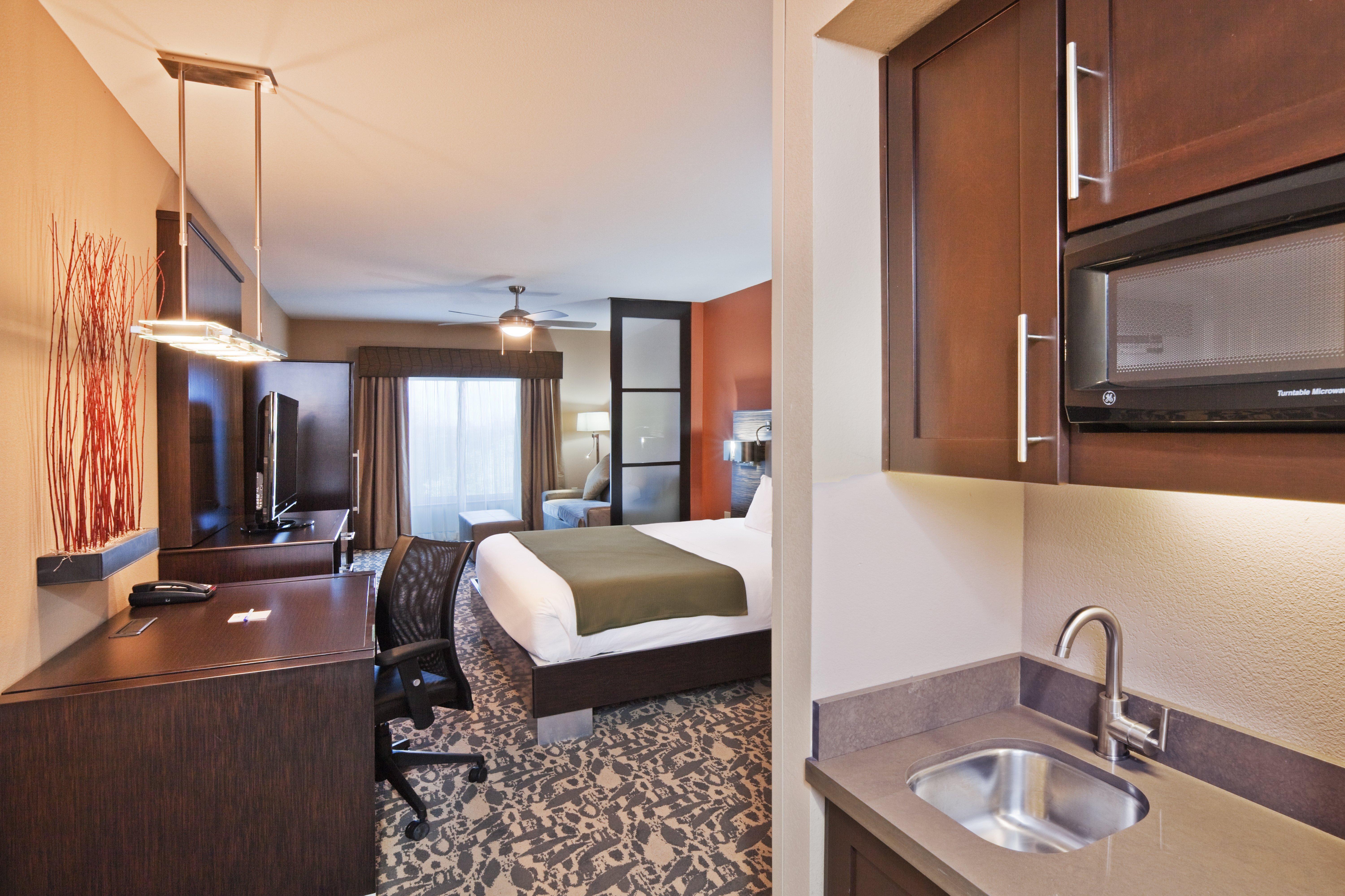 Holiday Inn Express & Suites North Dallas At Preston By Ihg Eksteriør billede